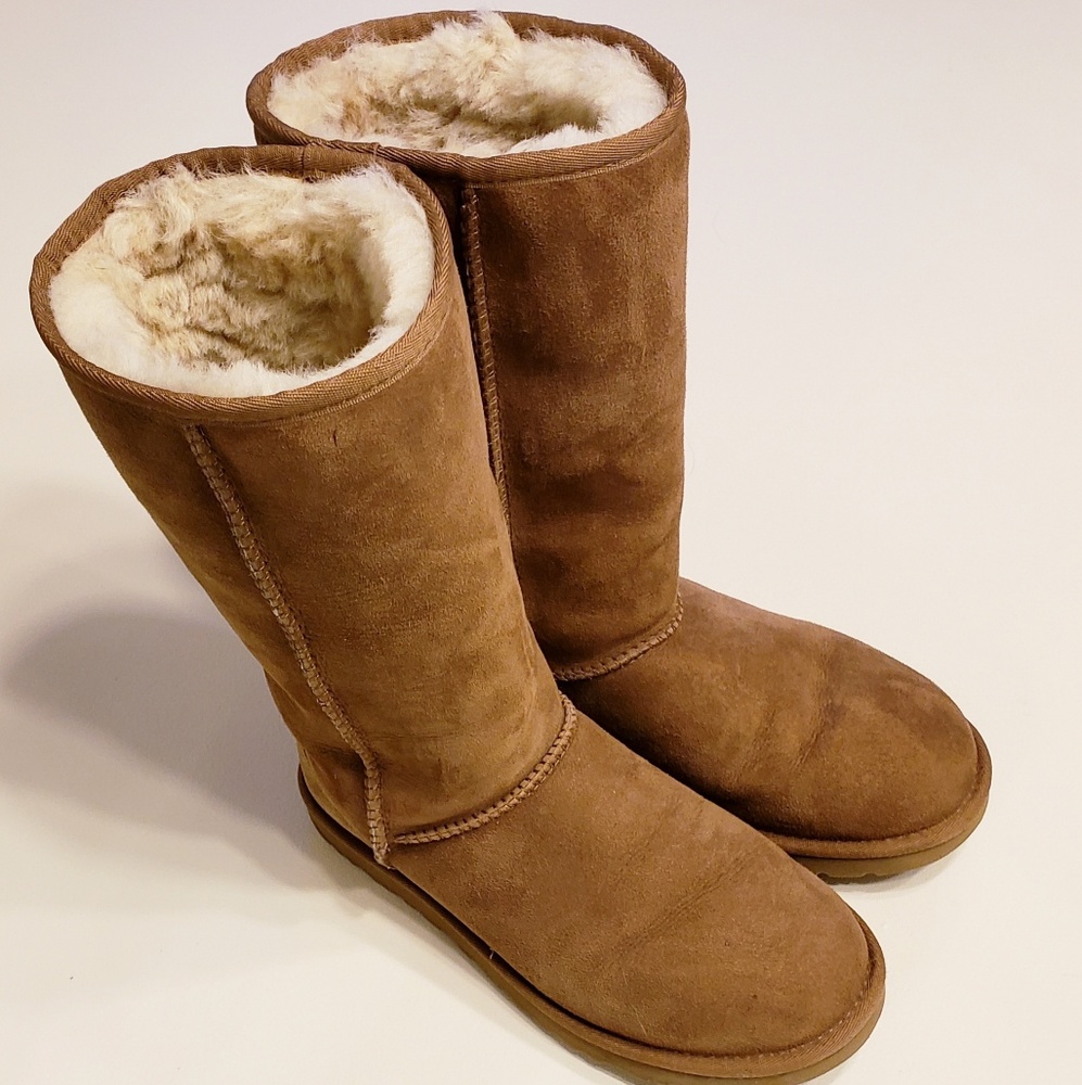Women's UGG Boots Size 6